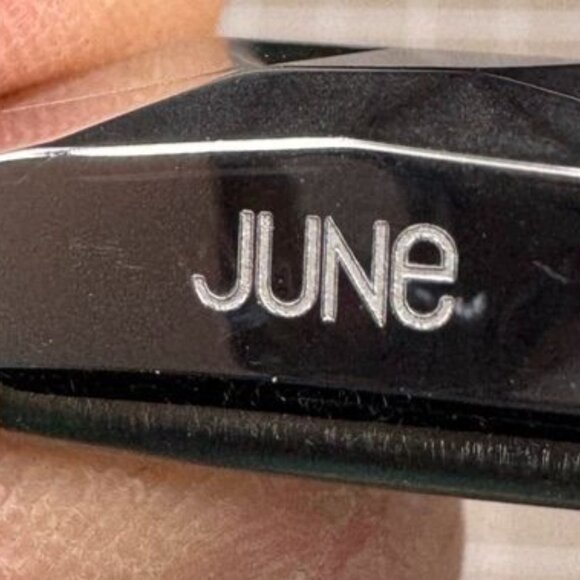 June Smart Wrap Around UV sensitive Bracelet by Netatmo AS IS - Picture 3 of 4